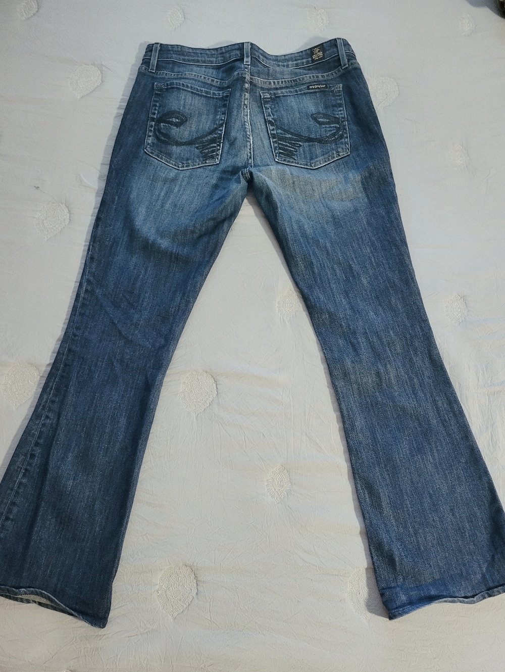 Chip & Pepper Women’s Olivia Bootcut Medium Wash Jeans, EUC, Size 32